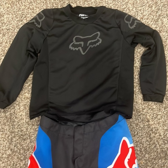 Kids fox 180 riding shirt and pants. - Picture 3 of 8